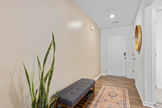 Foto del edificio - 4 Bedroom 2 Bathroom