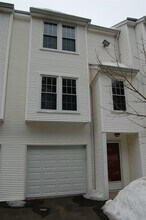Building Photo - 380 Hitchcock Rd