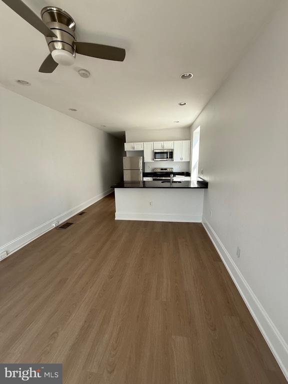 Building Photo - 166 Kalos St