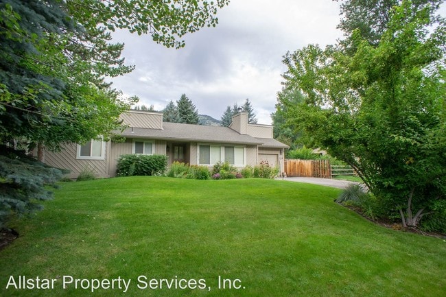 Building Photo - 3 br, 2 bath House - 229 Meadows Loop