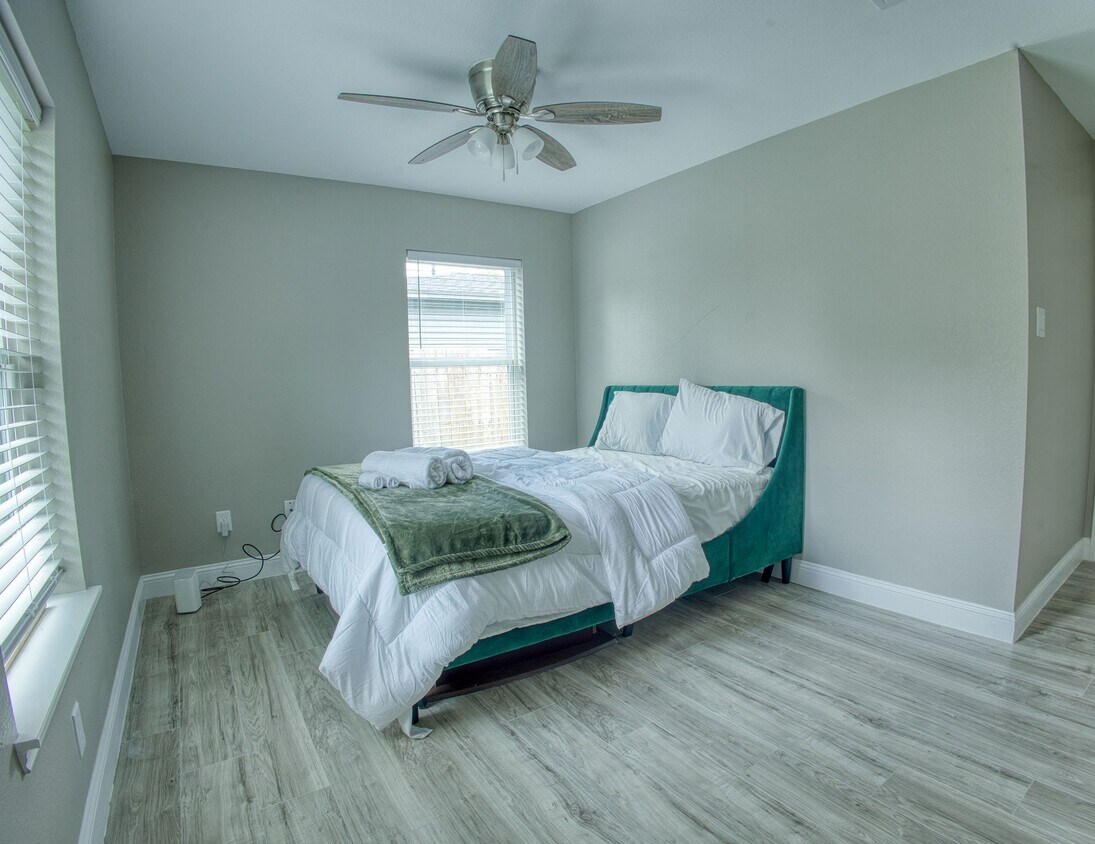 Foto del edificio - 8150 Herschelwood St
