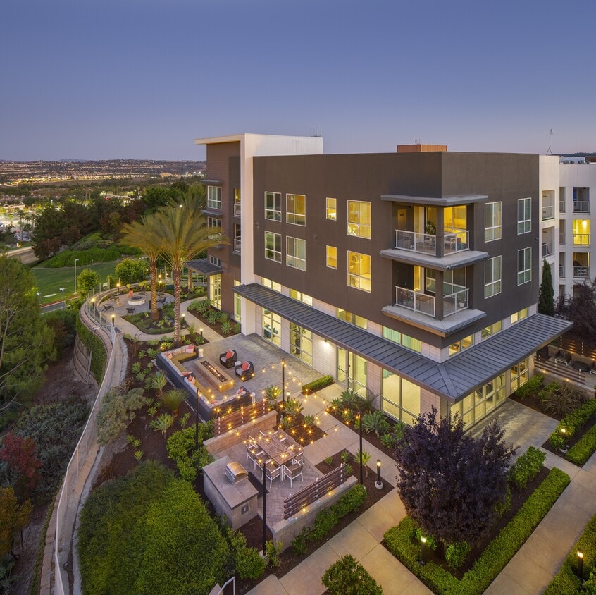 Foto principal - Vantis Apartments