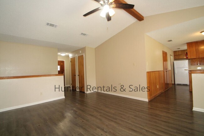 Building Photo - North Killeen!