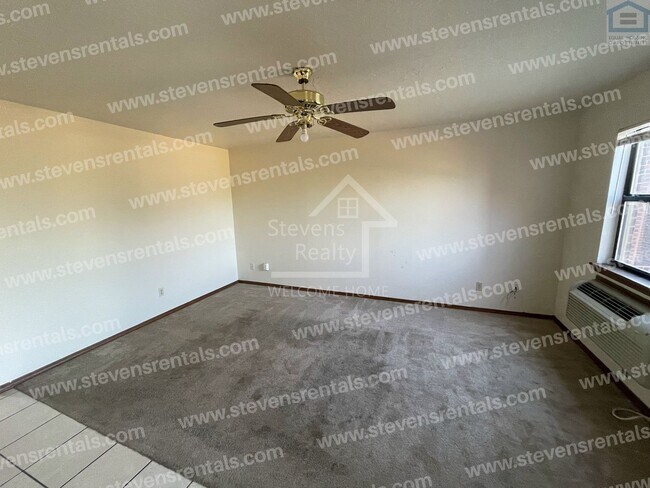 Foto del edificio - 1912 SW D Ave