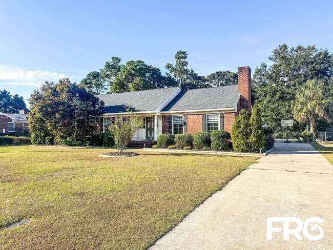 Building Photo - 207 Woodbine St