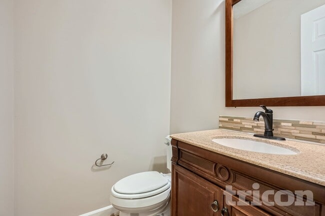 Foto del edificio - 305 Woodsong Dr