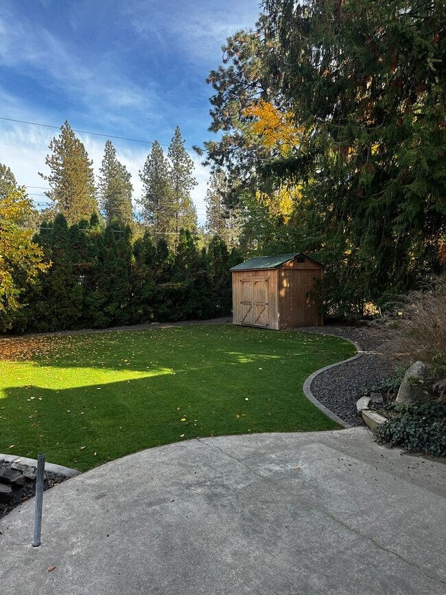 Building Photo - 7220 N Drumheller St