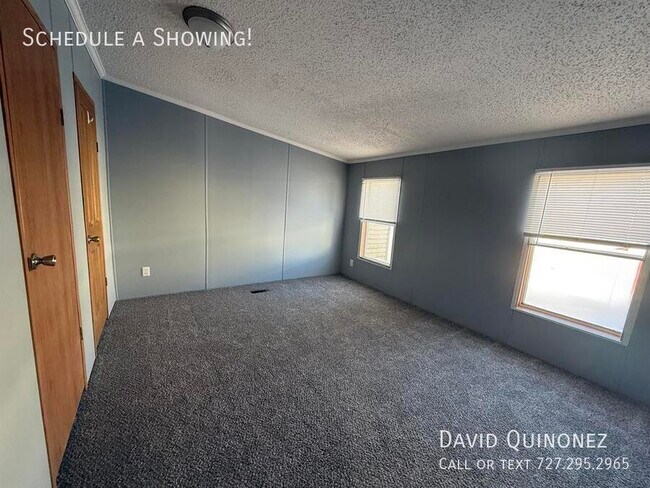 Foto del edificio - 6944 Country Ln