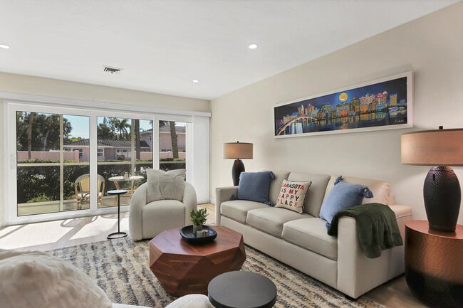 Foto del edificio - 500 S Washington Dr