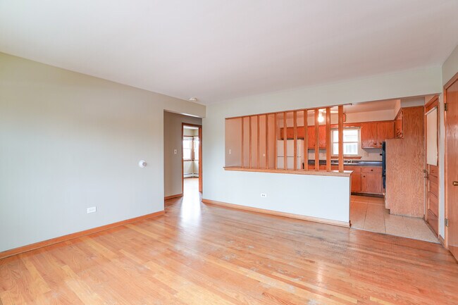 Foto del edificio - 7560 Waukegan Rd