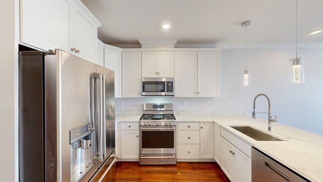 Foto del edificio - 87 Medford St