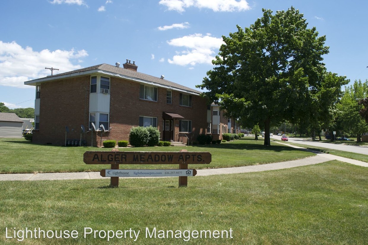 Primary Photo - 1226 Ottillia St SE
