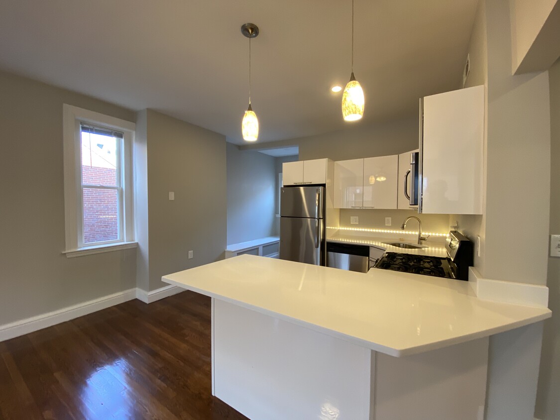 Primary Photo - 20 JFK St