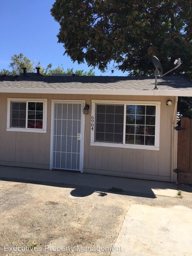 Primary Photo - 1 br, 1 bath House - 6904 Hall Blvd