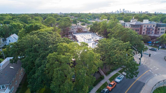 Building Photo - River Gates Apartments