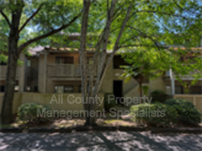 Building Photo - 1002 Creekside Wy