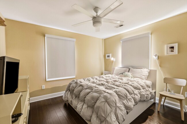 Foto del edificio - COMING SOON! Fully Furnished 2-Bedroom Home Near Charlotte’s Top Attractions