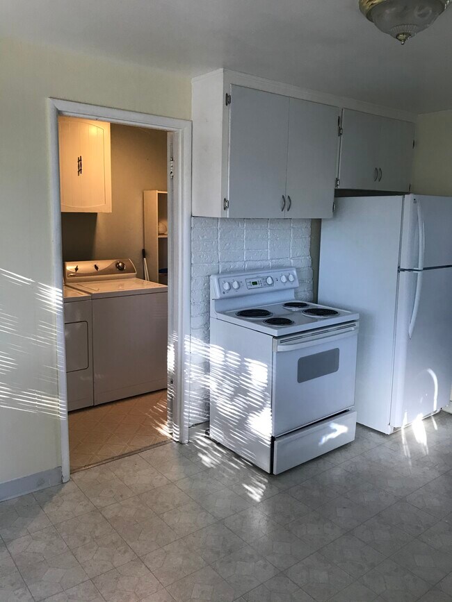 Foto del edificio - 4406 N Highland Ave