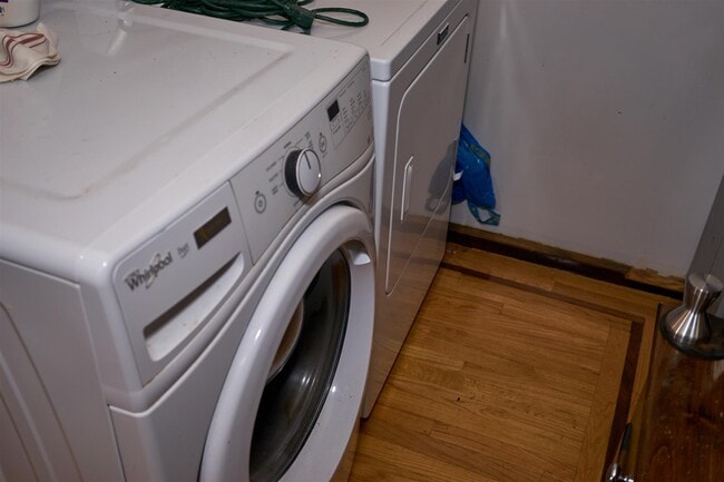 Building Photo - 19 Pitman St