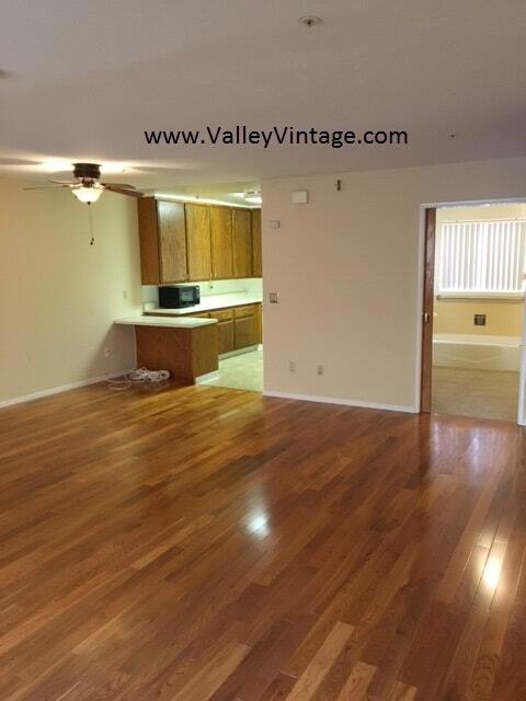 Foto principal - 11508 Moorpark St