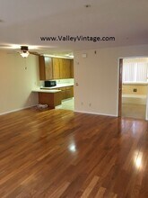 Building Photo - 11508 Moorpark St