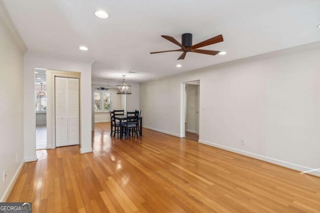 Building Photo - 11 Brittany Way NE