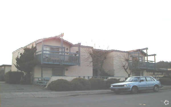 Foto del edificio - 795 Benicia Dr