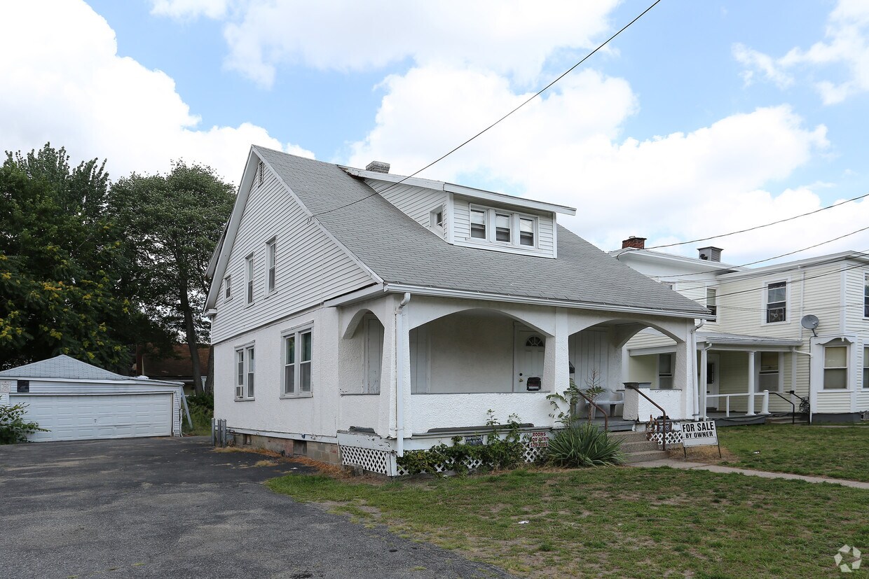 Primary Photo - 26 Sisson St