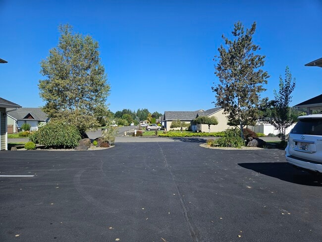Building Photo - 109 Newaukum Golf Dr