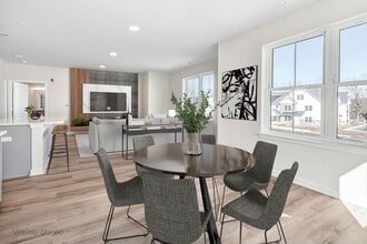 Interior Photo - Kinsley