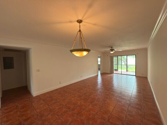 Foto del edificio - 701 Avenue L Ave