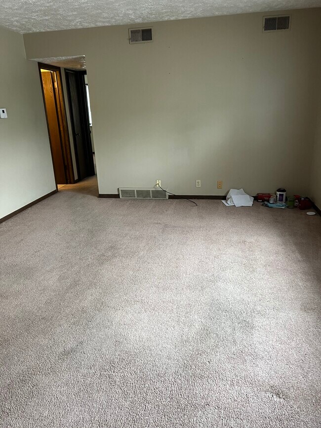 living room - 201 S 34th St