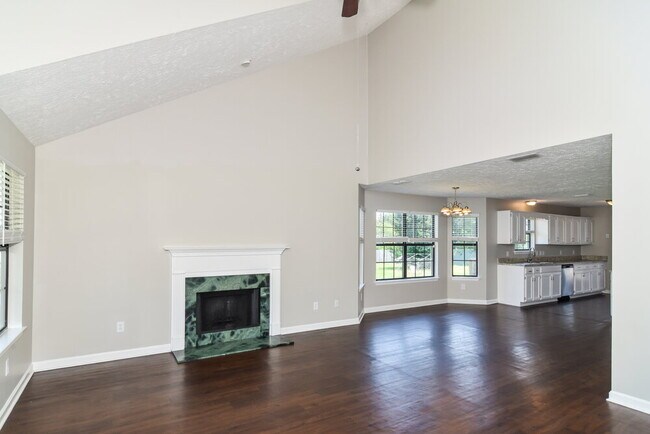 Foto del edificio - 312 Pine Ridge Ln