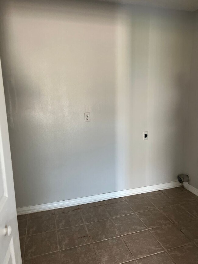 Building Photo - 6934 Berkley Drive