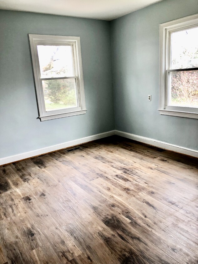 Foto principal - 4740 20th St N