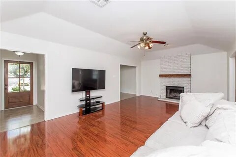 Foto del edificio - 8600 Trolley Ln