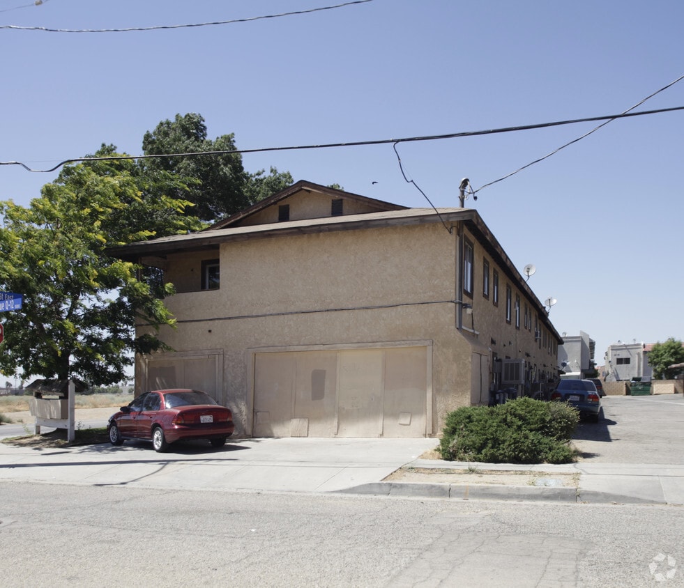 Building Photo - 38210 5th St E