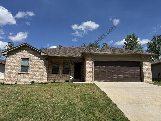 Building Photo - 49 Birchwood Dr