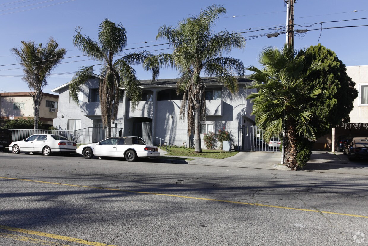 Foto del edificio - 6545 Fulton Ave