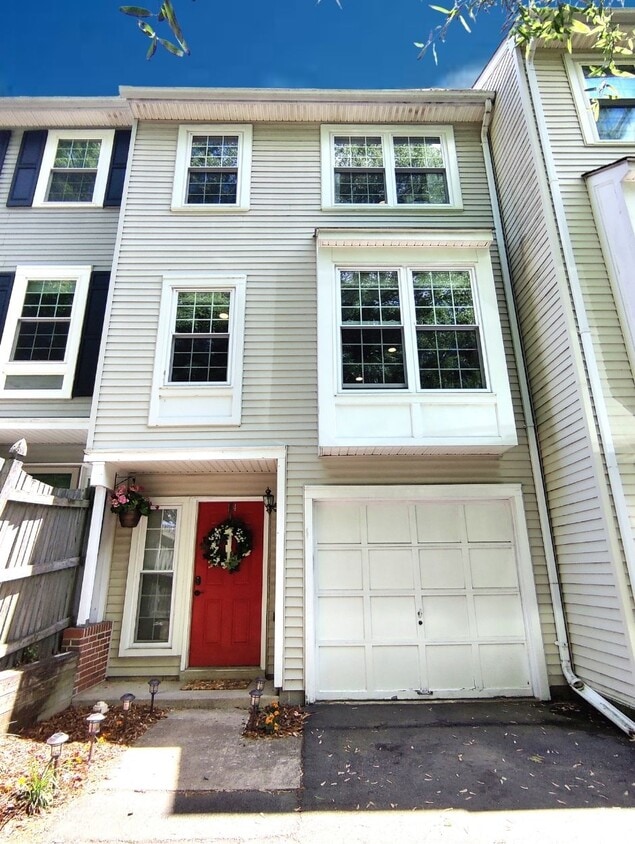 Photo - 14 S Gordon St (Alexandria, VA)