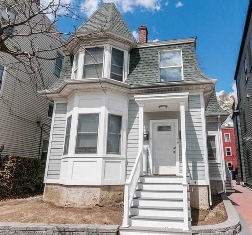 Foto principal - 351 Western Ave