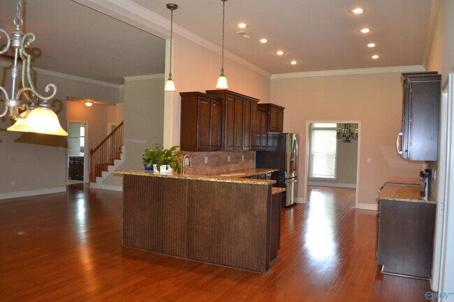 Foto del edificio - 104 Rushing Brook Dr