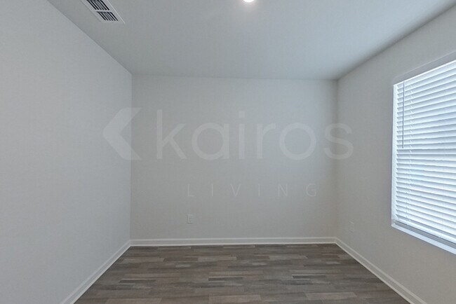 Foto del edificio - 195 Price Ml Trl