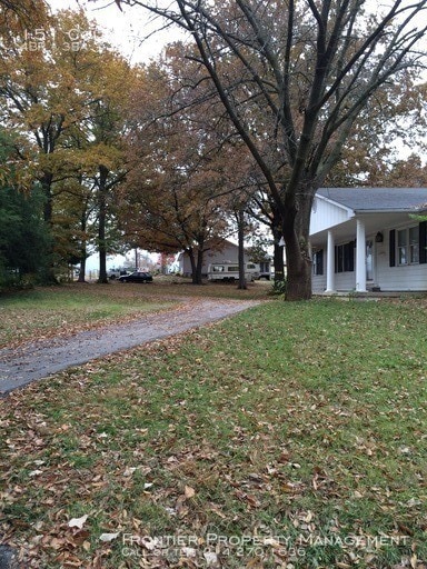 Building Photo - 151 Colonial Ln