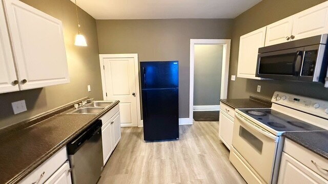 Foto del edificio - SOUTH BROAD RIPPLE 3BEDROOM  HALF DUPLEX AVAILABLE NOW!