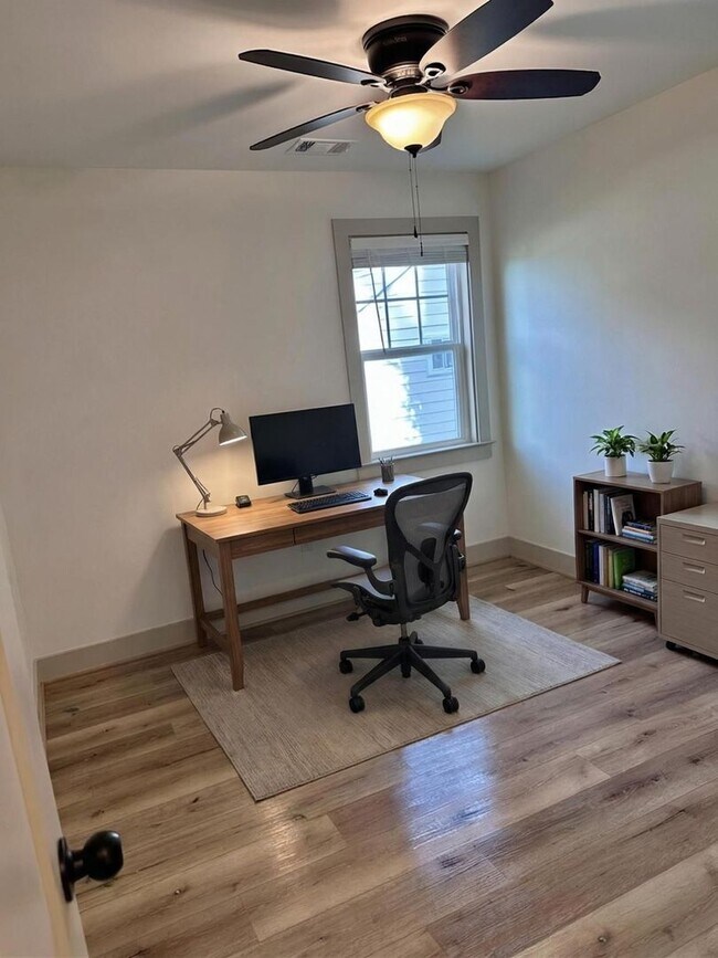 Foto del edificio - Newly Built Home minutes from Downtown Madison