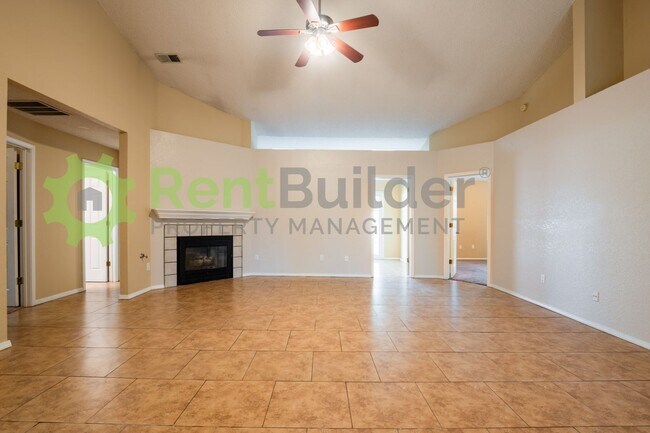 Foto del edificio - CALL US TODAY AT (505) 808-6467 TO SCHEDUL...