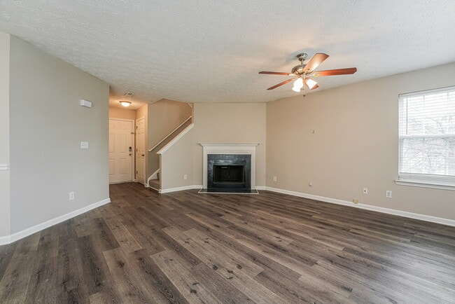 Building Photo - 577 Arbor Ridge Dr