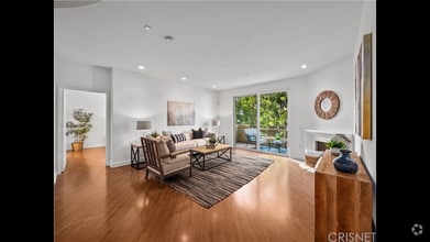 Building Photo - 5703 Laurel Canyon Blvd