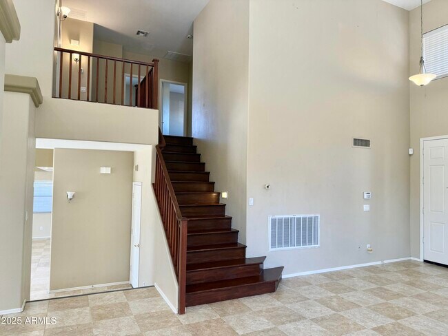 Foto del edificio - 2914 N 127th Ln